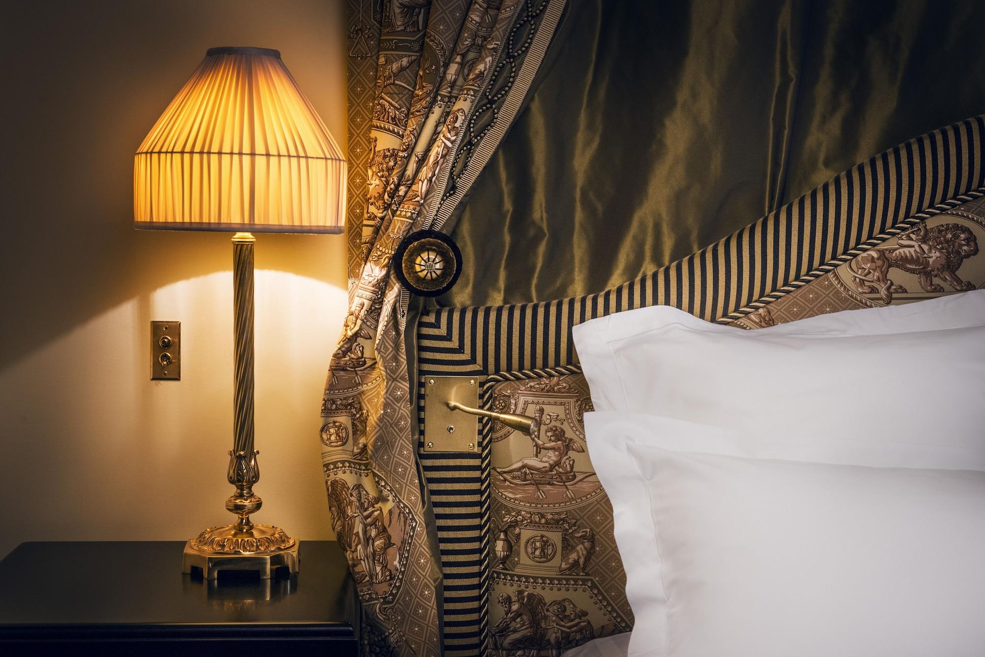 Maison Athenee Paris Exterior photo