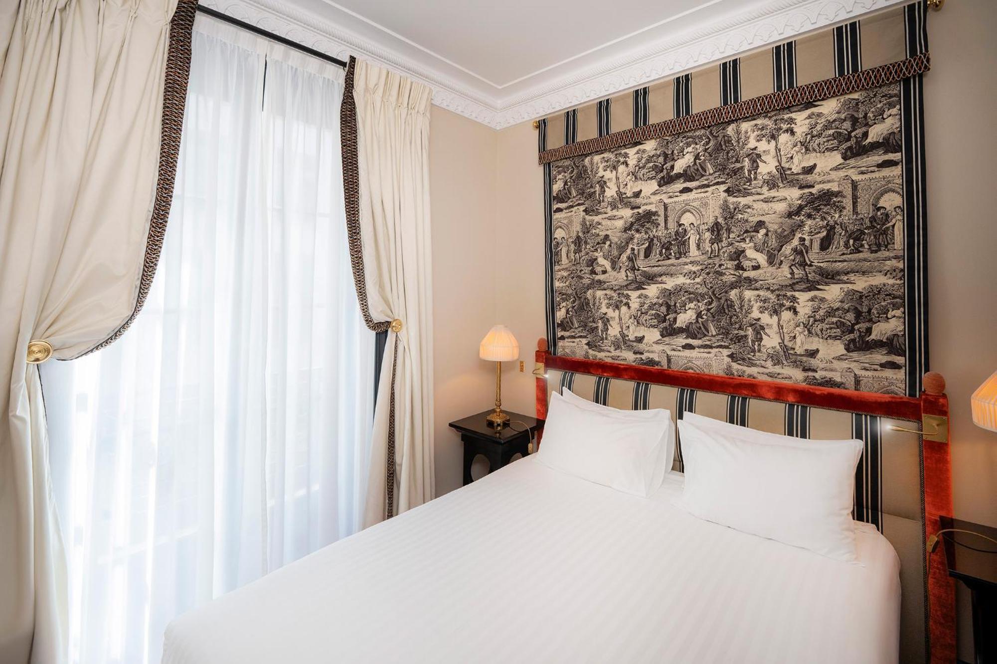 Maison Athenee Paris Exterior photo