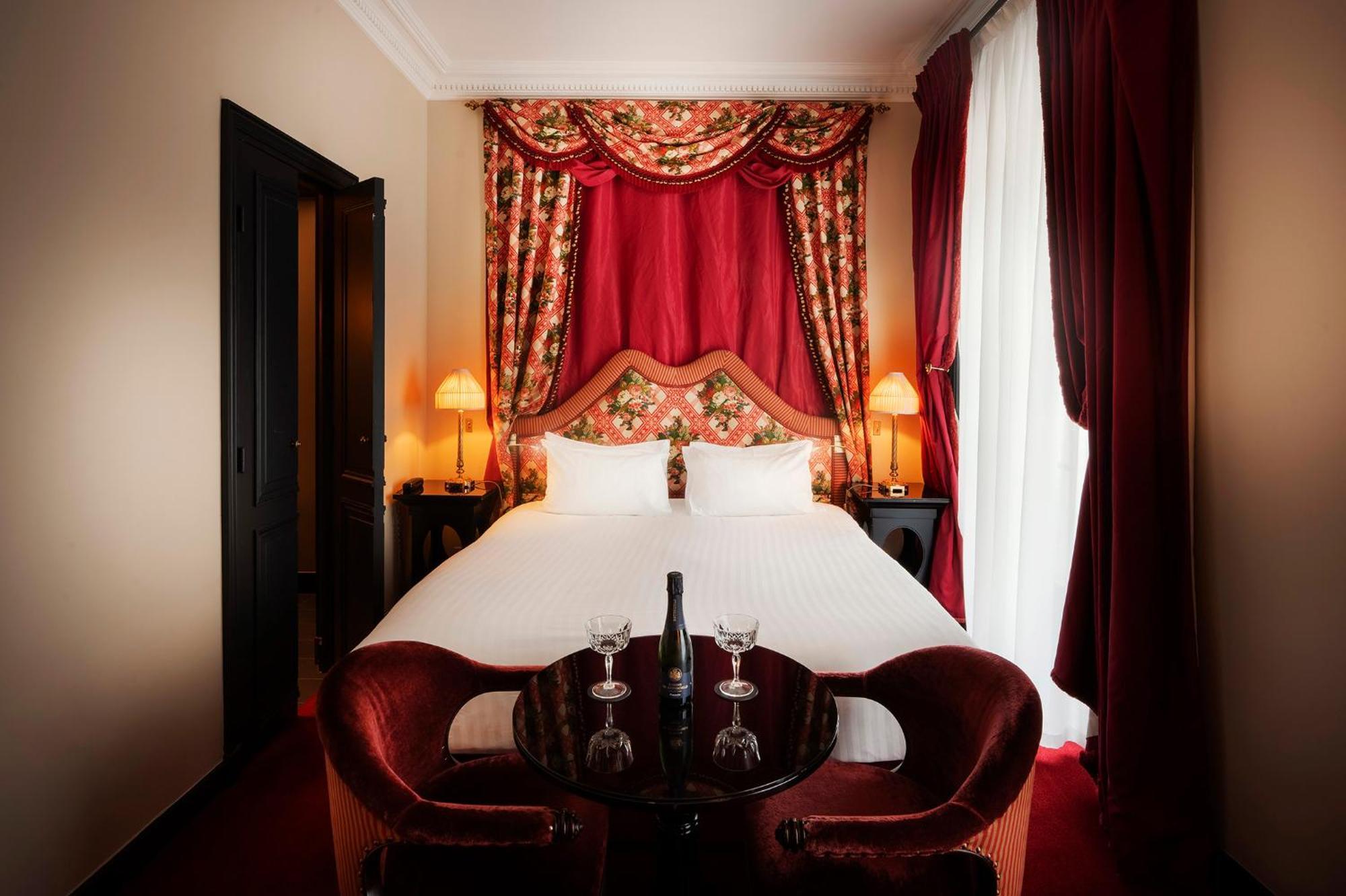 Maison Athenee Paris Exterior photo