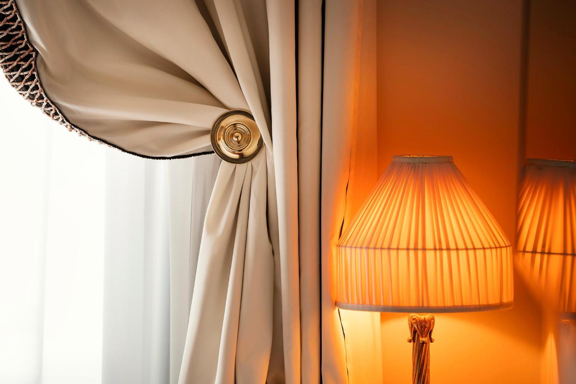 Maison Athenee Paris Exterior photo