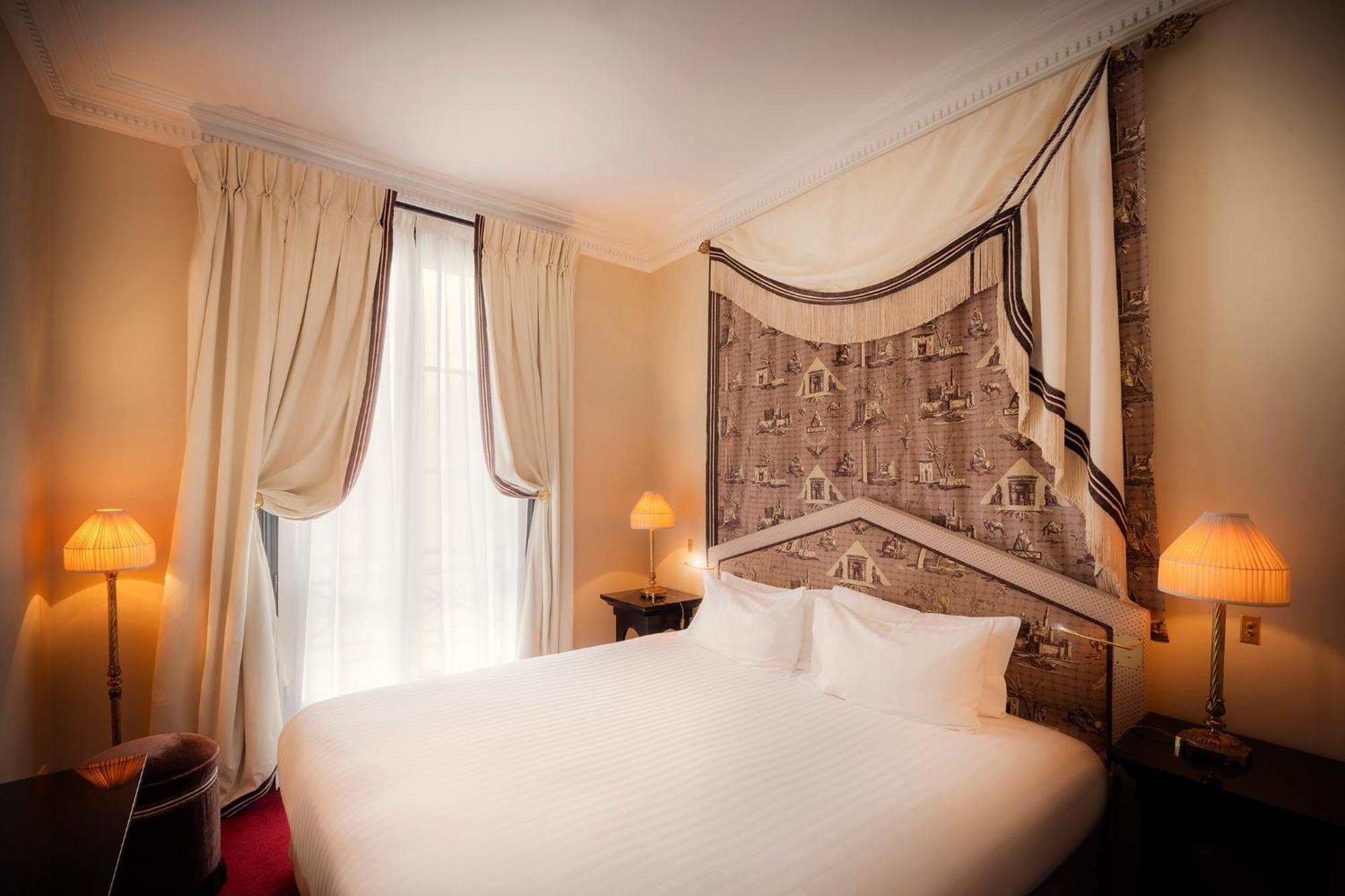 Maison Athenee Paris Exterior photo