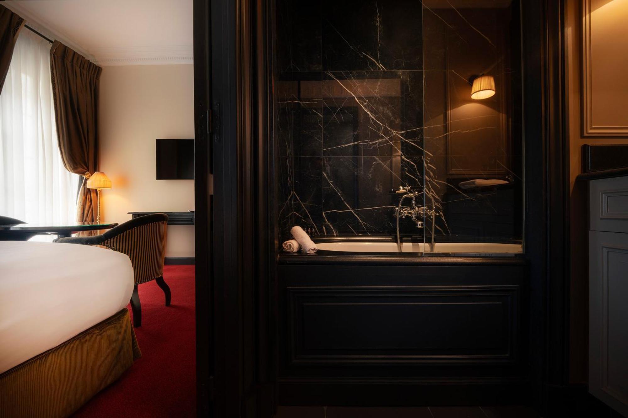 Maison Athenee Paris Exterior photo