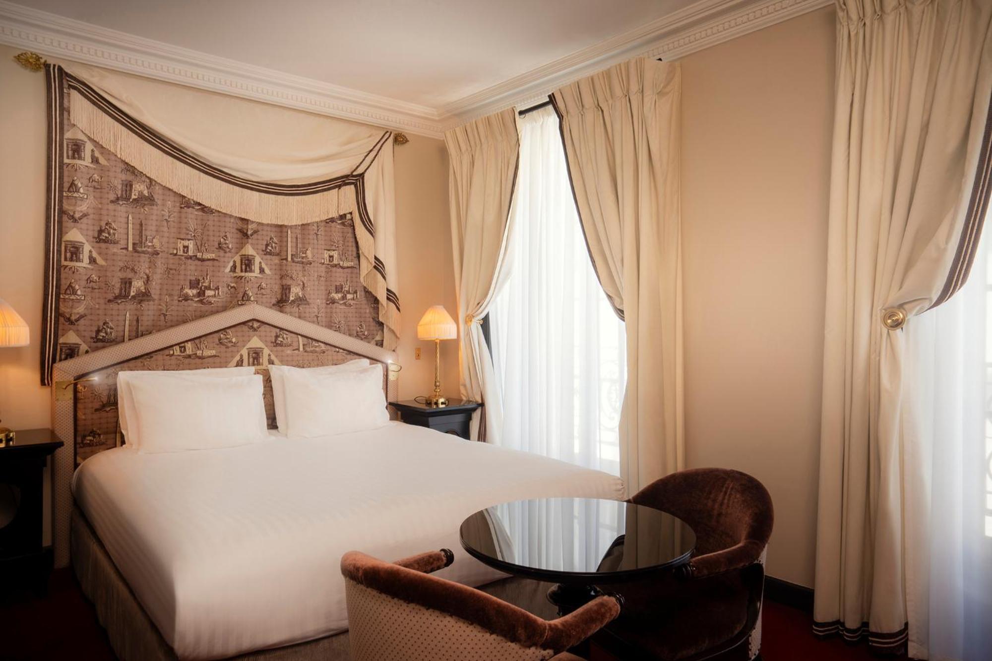 Maison Athenee Paris Exterior photo
