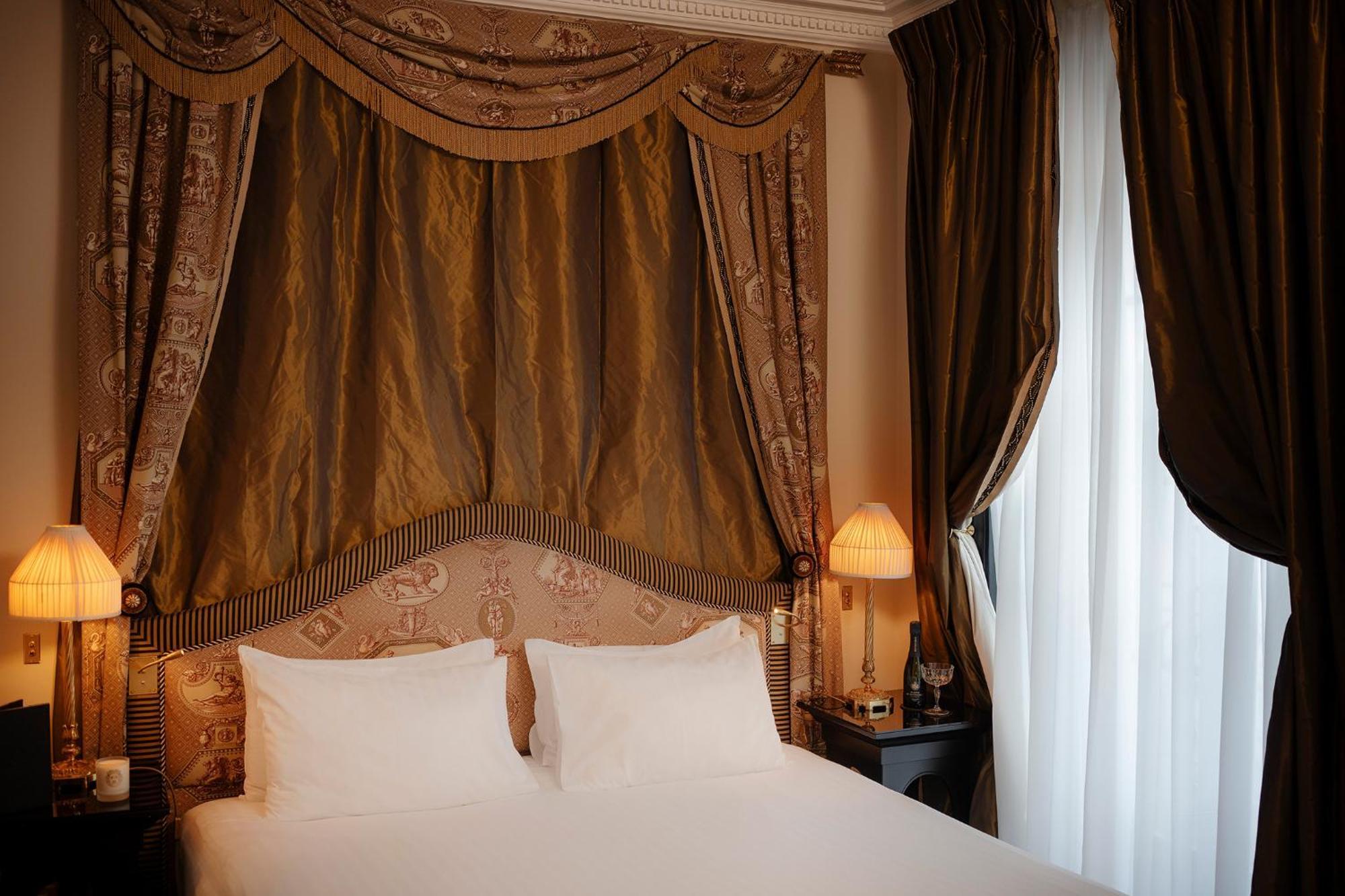 Maison Athenee Paris Exterior photo